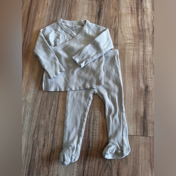 Baby Neutral Set - Picture 1 of 3